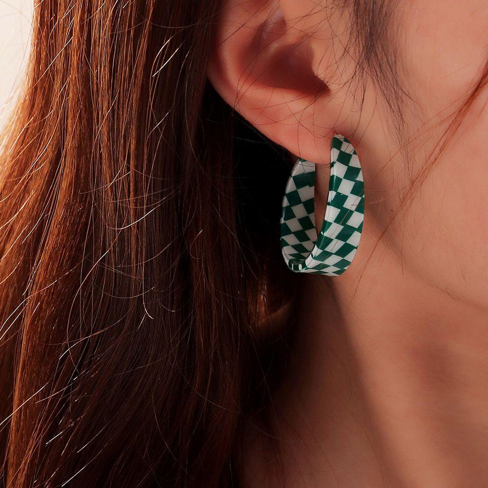 Khuyên Tai Dạng Hạt Resin Hình Chữ C Kẻ Sọc Caro Thanh Lịch Làm Quà Tặng Cho Bạn Gái