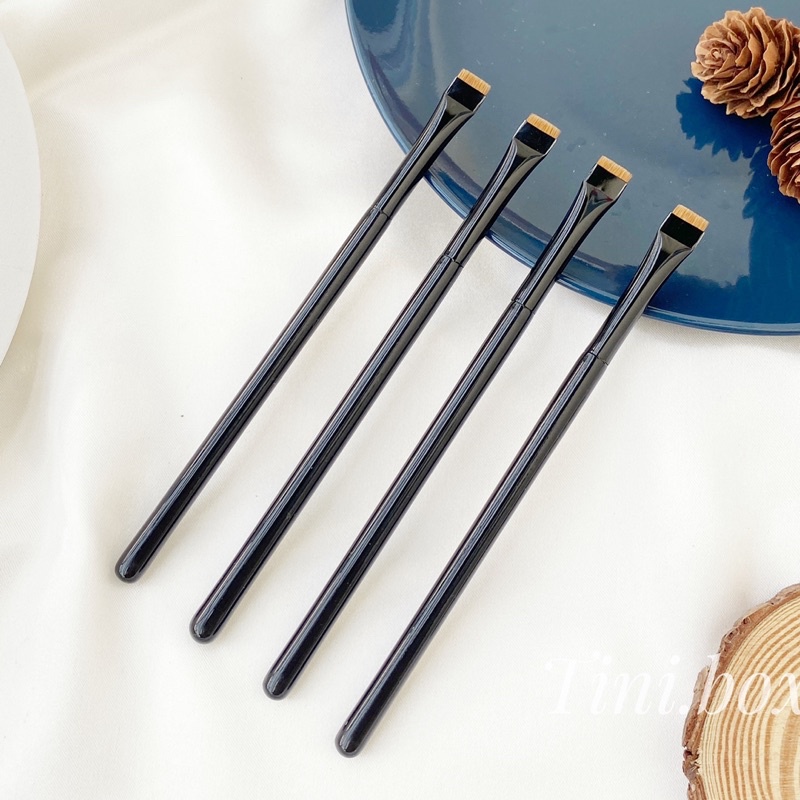 Cọ tém chân mày siêu mảnh độc quyền Tini.box shop