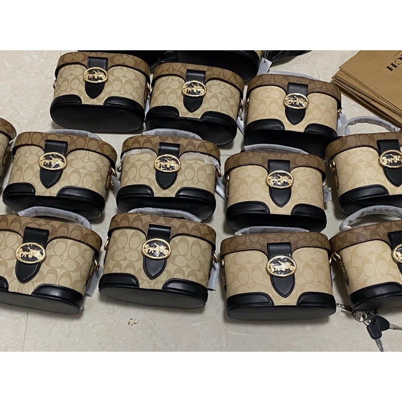 💥Túi C Hộp  Siêu Xinh Xuất xịn💥Rẻ Vô Địch