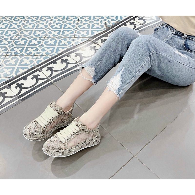 Giày thể thao nữ MQ đá