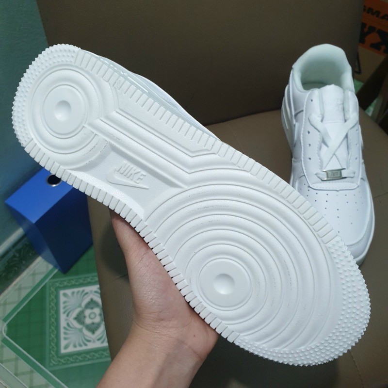 [Mã FAGREEN245 giảm tới 30K đơn 99K] [Full Box Hàng Quảng Châu ] Giày Thể Thao Nike_Ari trắng full box hàng chuẩn đẹp | BigBuy360 - bigbuy360.vn