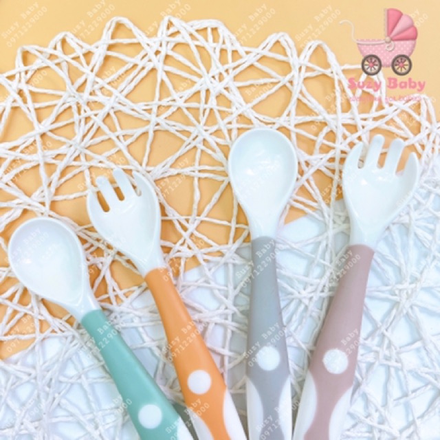 SET 2 THÌA ĂN DẶM KÈM HỘP ĐỰNG