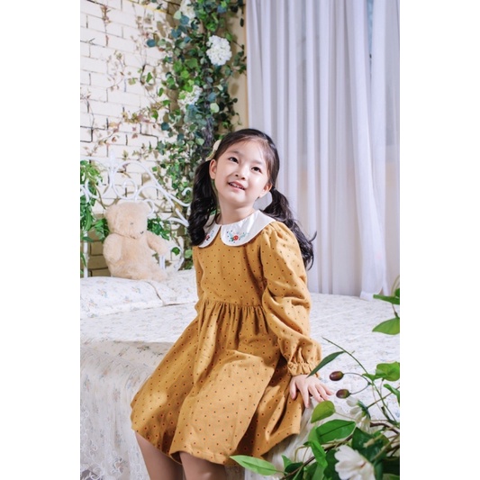 Váy MILAM dài tay chất thô cà bông cổ thêu bé gái