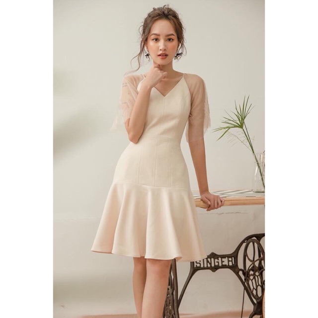 Đầm dự tiệc đuôi cá phối lưới sang trọng | BigBuy360 - bigbuy360.vn