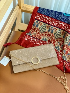 CLUTCH VÍ DÀI ĐEO VAI NEW LOOK