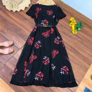 Váy voan hoạ tiết