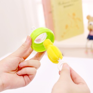 Cọ núm ti bình sữa cho bé
