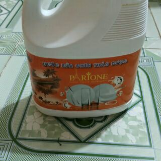 Nước rửa chén bát tinh dầu quế