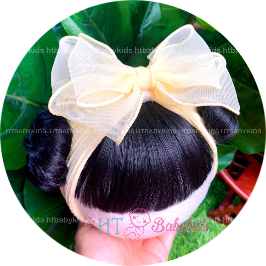 Băng Đô Turban Tóc Giả Cho Bé Gái Nơ Voan Tiểu Thư Kèm Tóc Mái Và Tóc Búi Natra Hai Bên