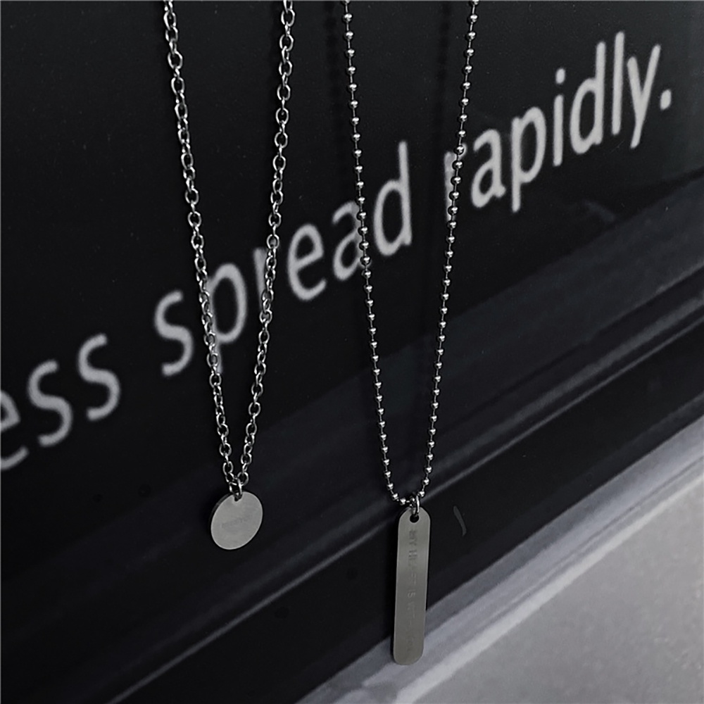 Vòng cổ dài mặt tròn khắc chữ phong cách hiphop thời trang cho nam