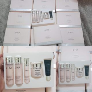 THANH LÝ SET MINI OHUI DƯỠNG ẨM SÁNG DA MIRACLE MOISTURE