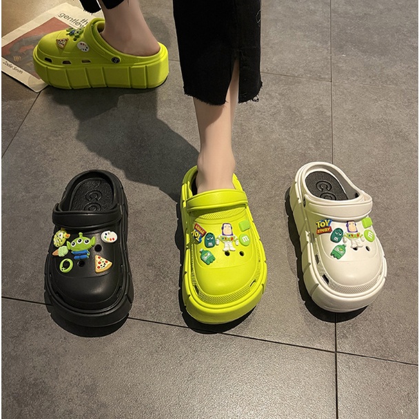 Dép Cross, sục độn đế nữ đế cao 7cm- chất liệu EVA cao cấp siêu nhẹ, siêu êm chân, kèm Sticker hoạt hình trẻ trung, cute