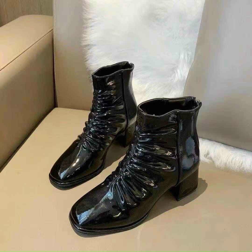 BOOT NỮ CỔ NHÚN DA BÓNG CHUN TRƯỚC GÓT TRỤ 5 PHÂN F11_666 | BigBuy360 - bigbuy360.vn