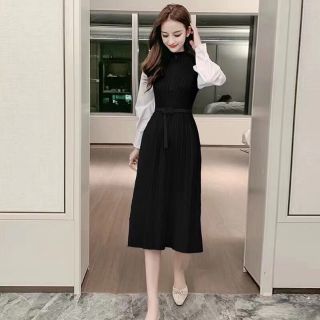Váy len kèm thắt lưng