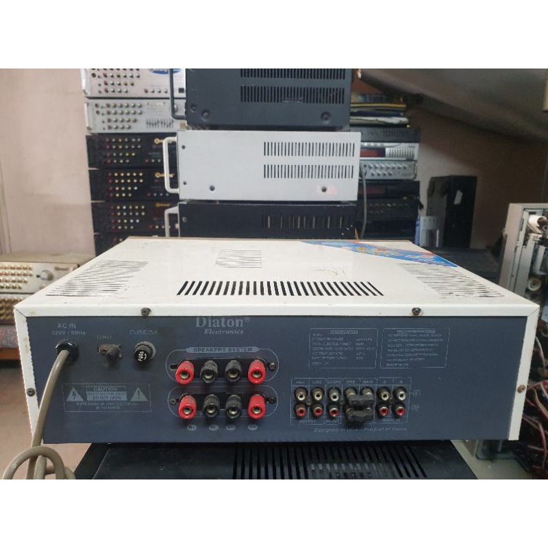 Ampli karaoke Điaton PA 203GNV (8 lớn