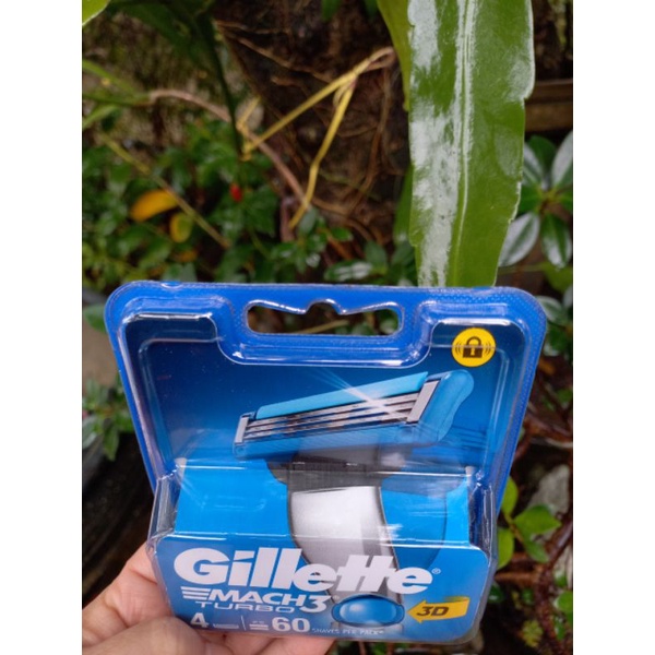 Hộp 4 lưỡi dao cạo râu Gillette Mach 3 turbo (đầu cạo 3 lưỡi kép)