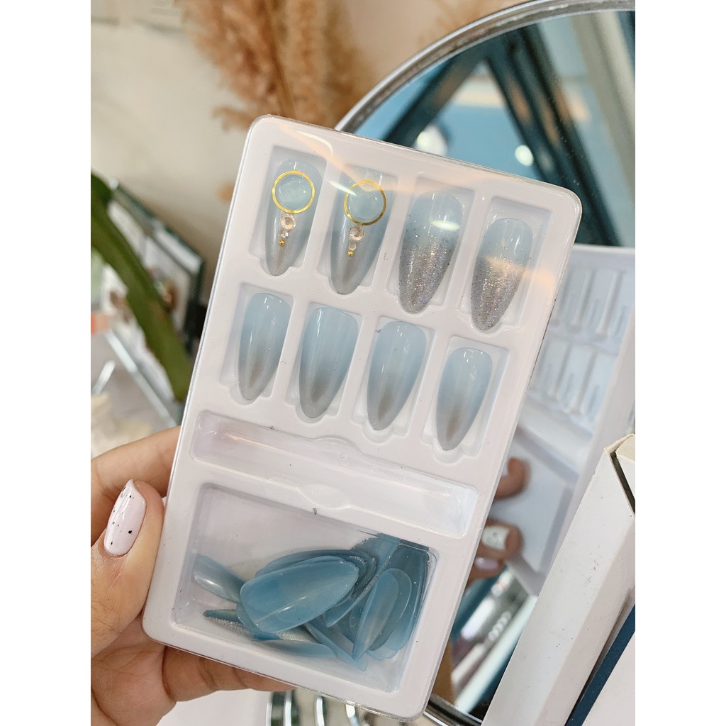 Nail box đẹp , móng tay giả mẫu đẹp.