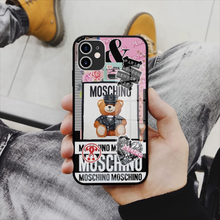 Ốp kính cường lực hình logo Moschino yêu quý riêng mình Iphone OK-JC20210021