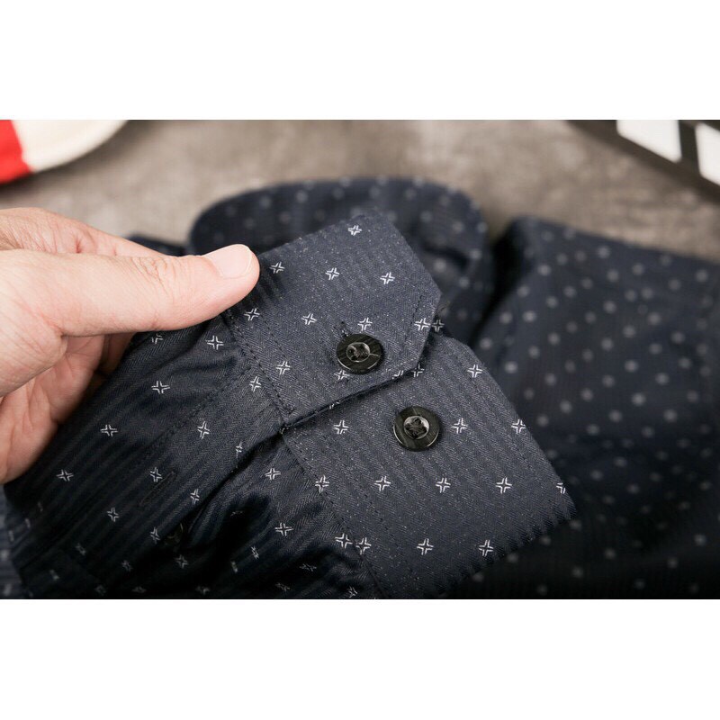 Áo Sơ Mi Nam Dài Tay Body Họa Tiết Nhỏ Gấp Hộp Cao Cấp Vải Trơn Mát Chống Nhăn Vnicestore