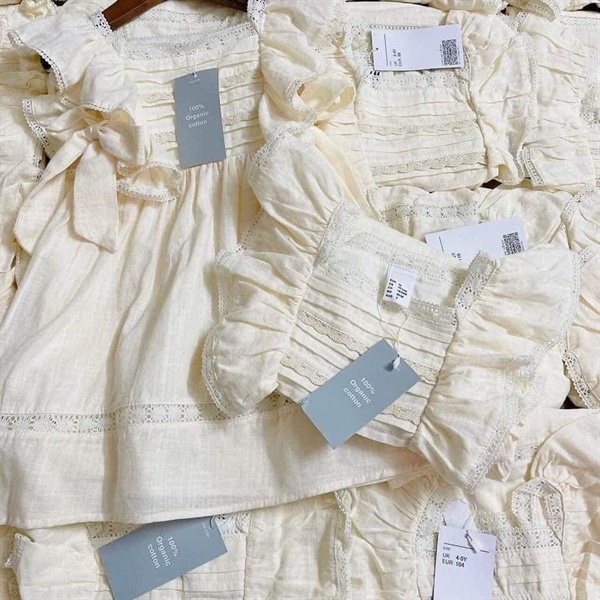 1404VB - VÁY BÉ CHẤT ĐŨI PHỐI REN BỒNG