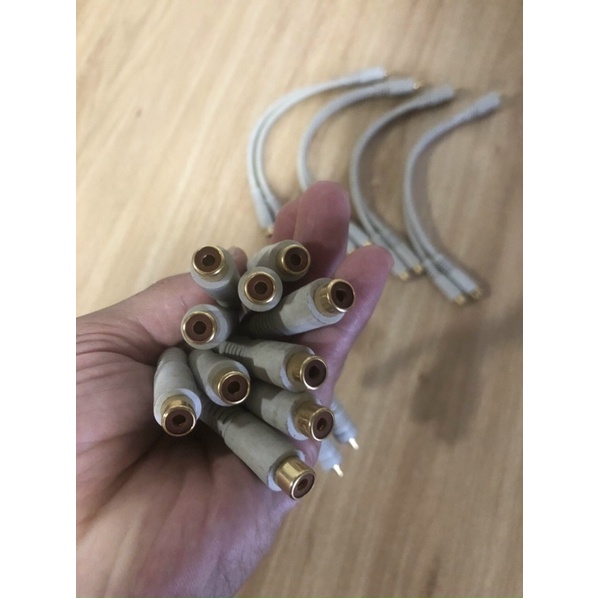 Chia av 1 ra 2 bãi Nhật