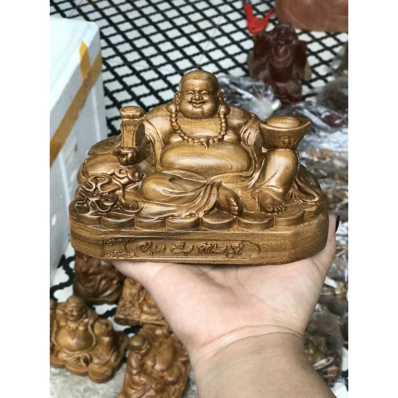 tượng phật di lặc để ô tô gỗ bách xanh | BigBuy360 - bigbuy360.vn