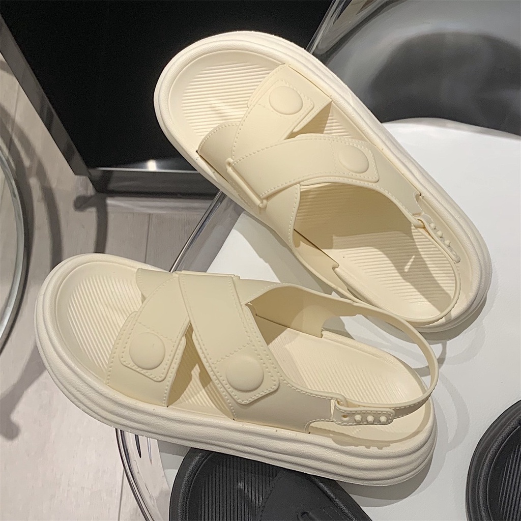 Dép Sandal Nữ Quai Chéo Chất Liệu Cao Su Non Siêu Êm Lên Chân Rất Xinh