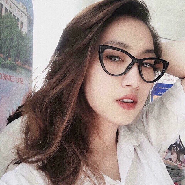 MẮT KÍNH GIẢ CẬN MẮT XẾCH 0 ĐỘ THỜI TRANG MẮT MÈO HOT GIRL. GỌNG KÍNH 13