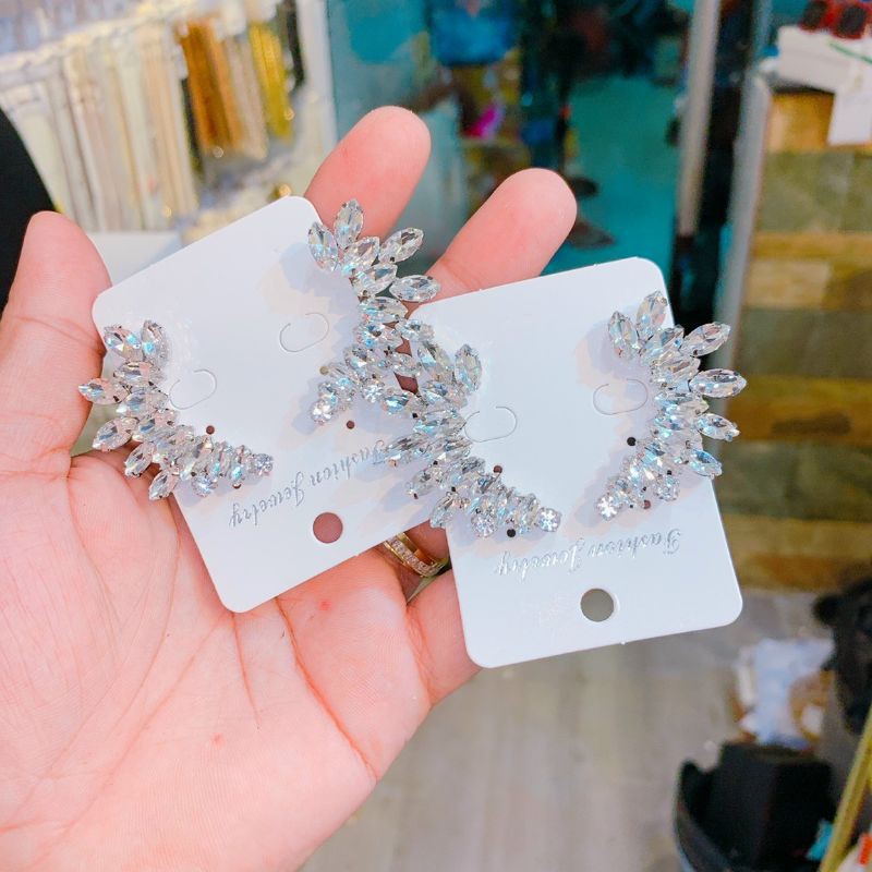 BÔNG TAI VÀNH ĐÁ SIÊU HOT