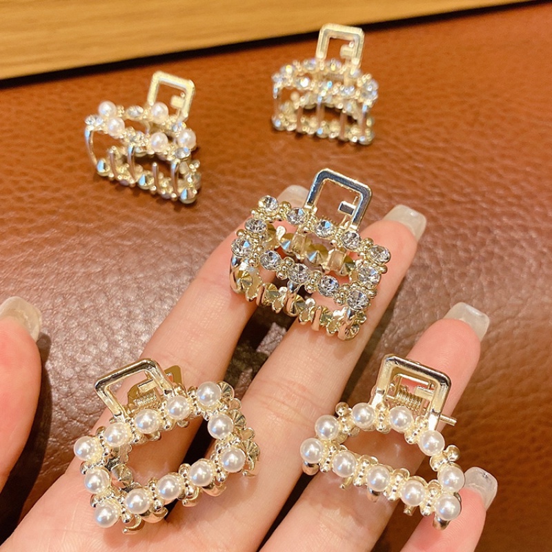 Kẹp tóc hình cá mập đính ngọc trai giả thời trang Hàn Quốc cho nữ