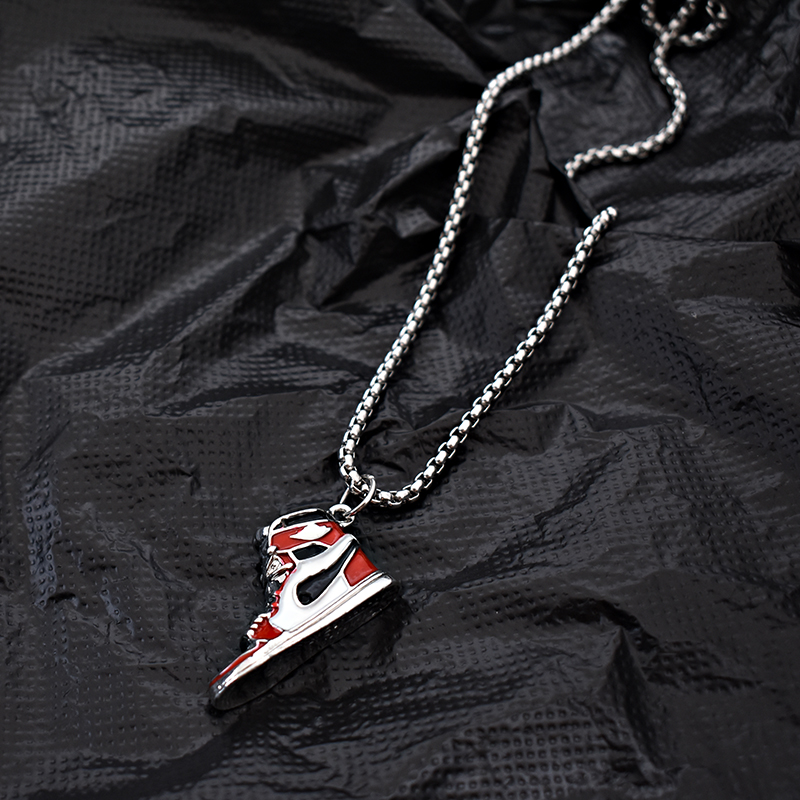 Dây chuyền phối mặt hình giày bóng rổ thời trang hip hop cá tính