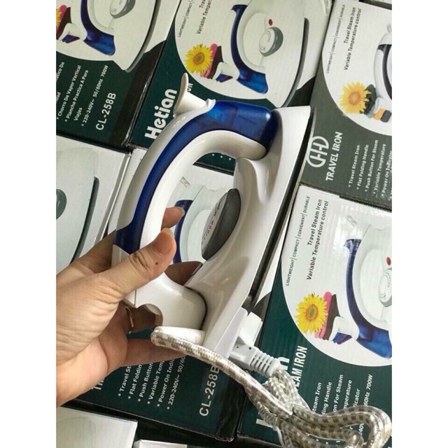 Bàn là hơi nước du lịch mini Sokany Travel Iron😝😝