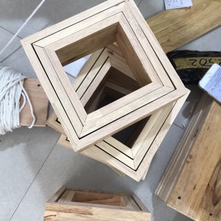 KỆ Ô VUÔNG TREO TƯỜNG