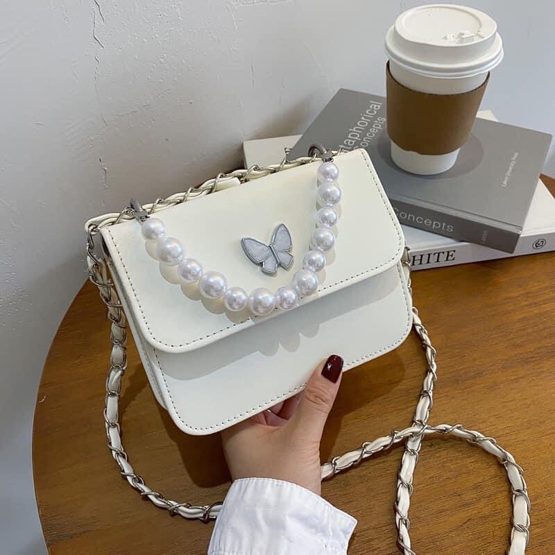 Túi đeo chéo đính họa tiết phối dây ngọc nhân tạo da lì phong cách