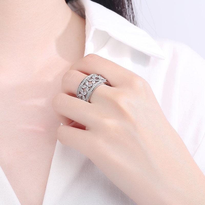 Nhẫn Hình Bướm Đính Đá Màu Trắng Thời Trang Thanh Lịch