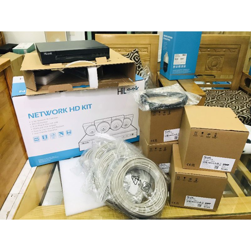 Bộ KIT camera IP POE HILOOK IK-4042TH-MH/P - Bao gồm 1 đầu thu 4 cổng POE và 4 camera Dome Poe - Hàng chính hãng