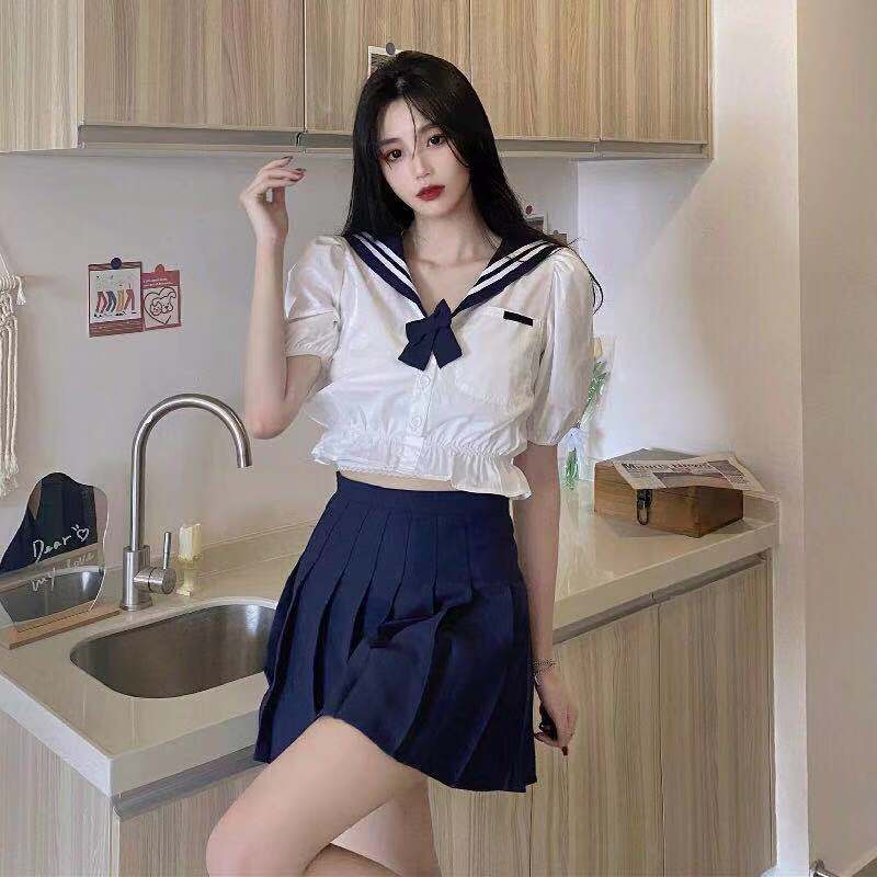 Áo croptop tay ngắn phối nơ dễ thương cho nữ phong cách Jennie Blackpink