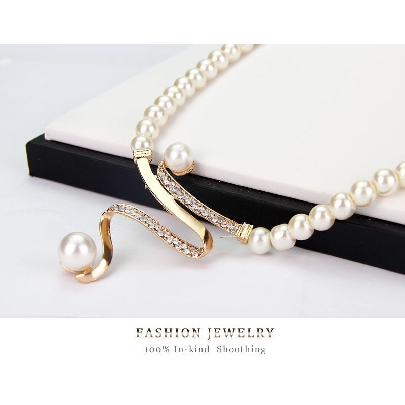 Bộ vòng cổ + bông tai đính ngọc trai cho cô dâu