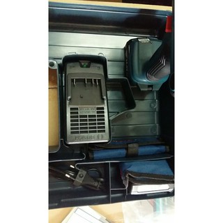 Máy khoan vặn vít dùng pin Bosch GSR 140-LI