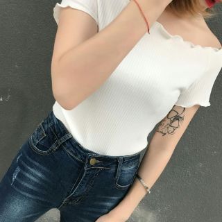 ÁO TRỄ VAI LEN TĂM