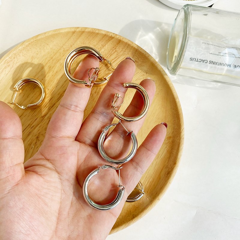 Khuyên tai nữ hình tròn thời trang sành điệu