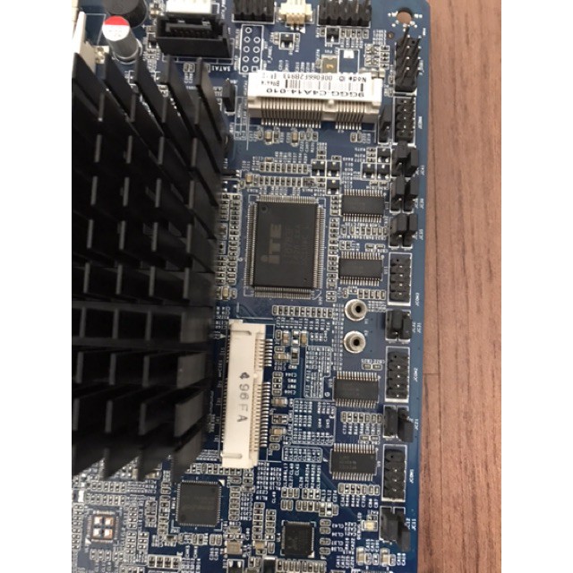 Main ITX, Audio 17*17cm, chíp dán D2550 1.86Ghz 95