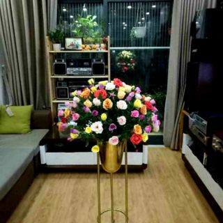 Chậu đồng cắm hoa