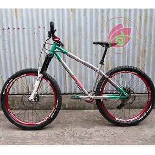 Sơn xịt Samurai màu Bạc Pha Lê - Y155