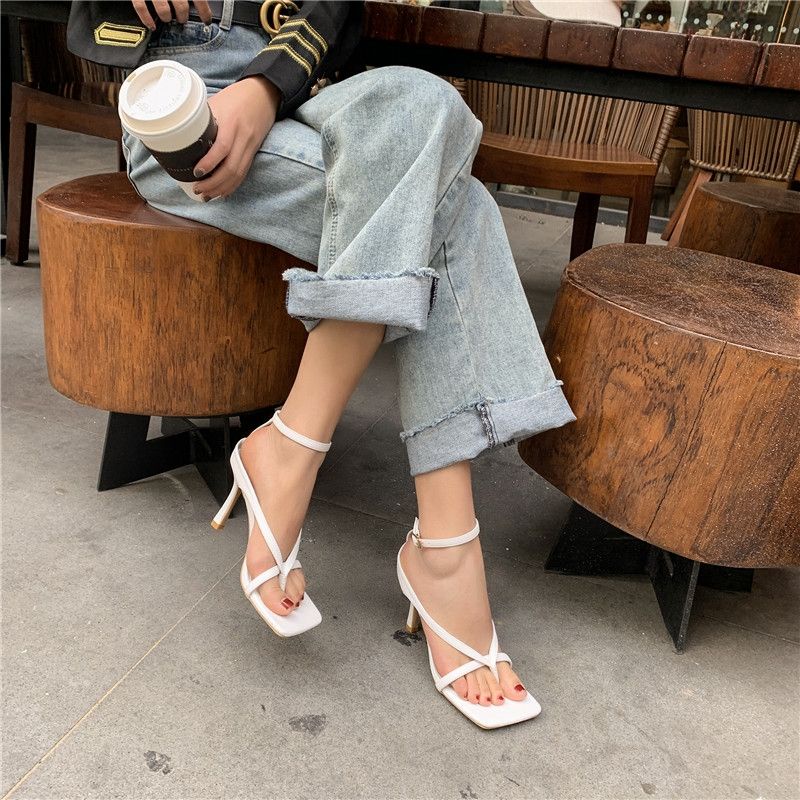 Giày Sandal Cao Gót Nữ 5P Đế Nhọn Quai Kẹp Ngón có 3 màu trắng/đen/nude chất da mềm cao cấp - mã VNST005