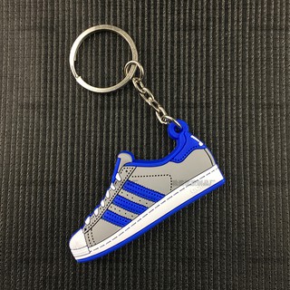 Móc Khóa Giày Adidas Xám