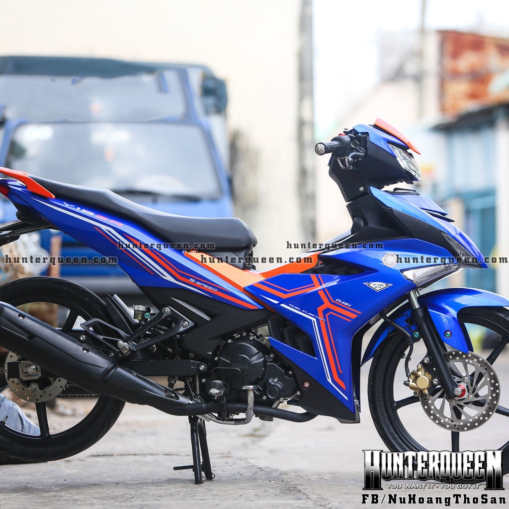 Tem ghép cao cấp trắng cam. Dán trên mọi màu xe Exciter 150, thay đổi theo yêu cầu