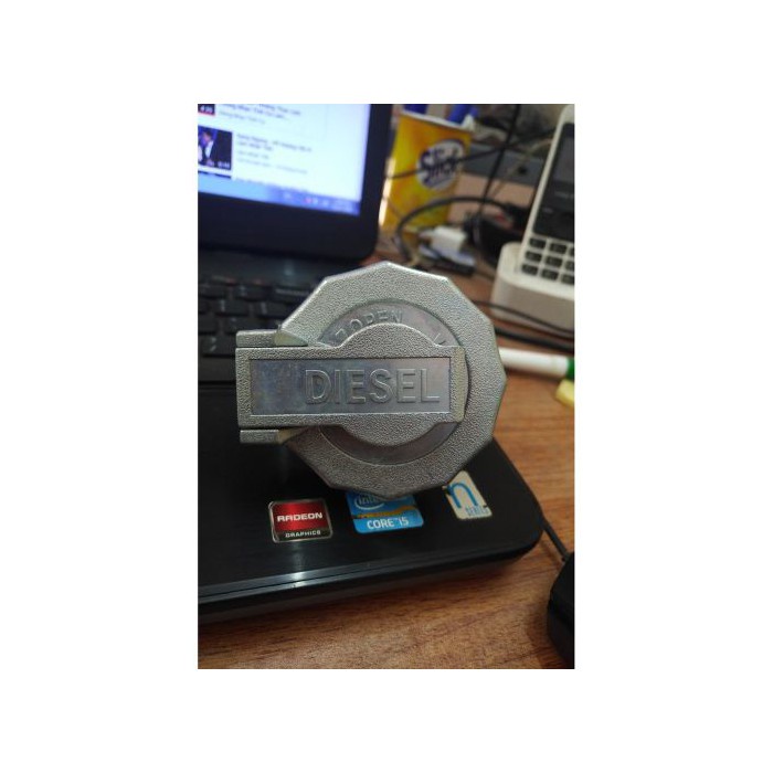 Nắp bình dầu isuzu hàng chính hãng hàng tốt