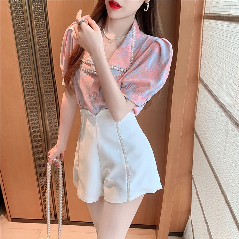 Set Áo Chiffon Tay Phồng Cổ Bẻ + Quần Short Ống Rộng Lưng Cao Thời Trang