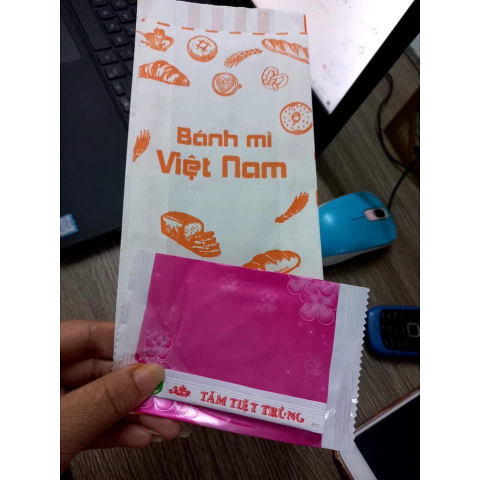 Combo 500 cái Túi giấy + tăm + khăn lạnh màu hồng.